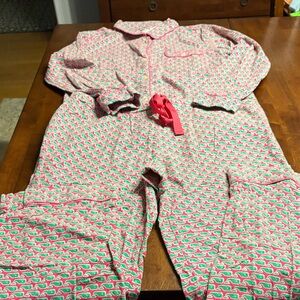 Vineyard Vines Pink and Green Whale Pajama Set